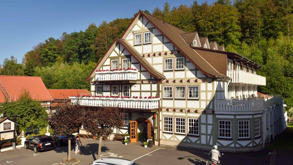 Das Dorfhotel "DER KRONPRINZ" in Fuhrbach Nähe Duderstadt bei Tag